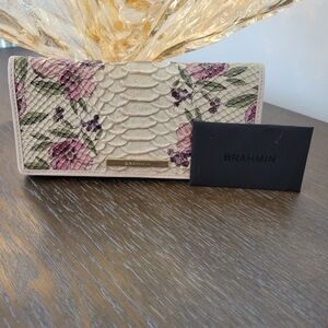 Brahmin - Ivory Labyrinth Ady Wallet